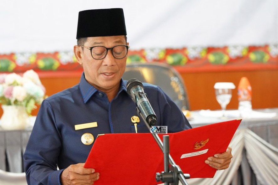 Serahkan SK PNS dan PPPK, Bupati Mura Minta Agar ASN Tingkatkan Kualitas Kerja