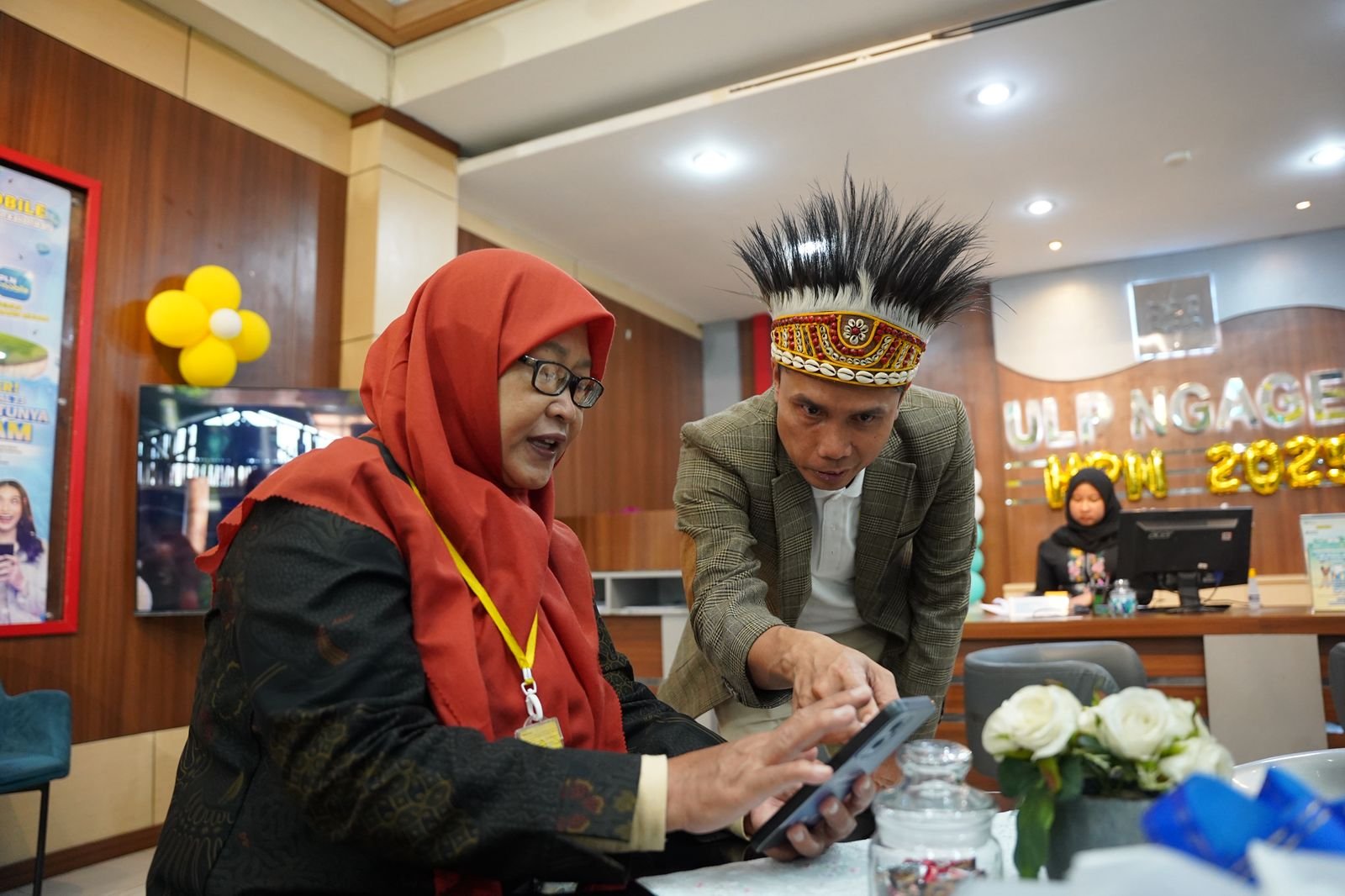 Peringati Hari Pelanggan Nasional, PLN Sapa Pelanggan Berbagai Sektor dan Komitmen Optimalkan Pelayanan di Jawa Timur