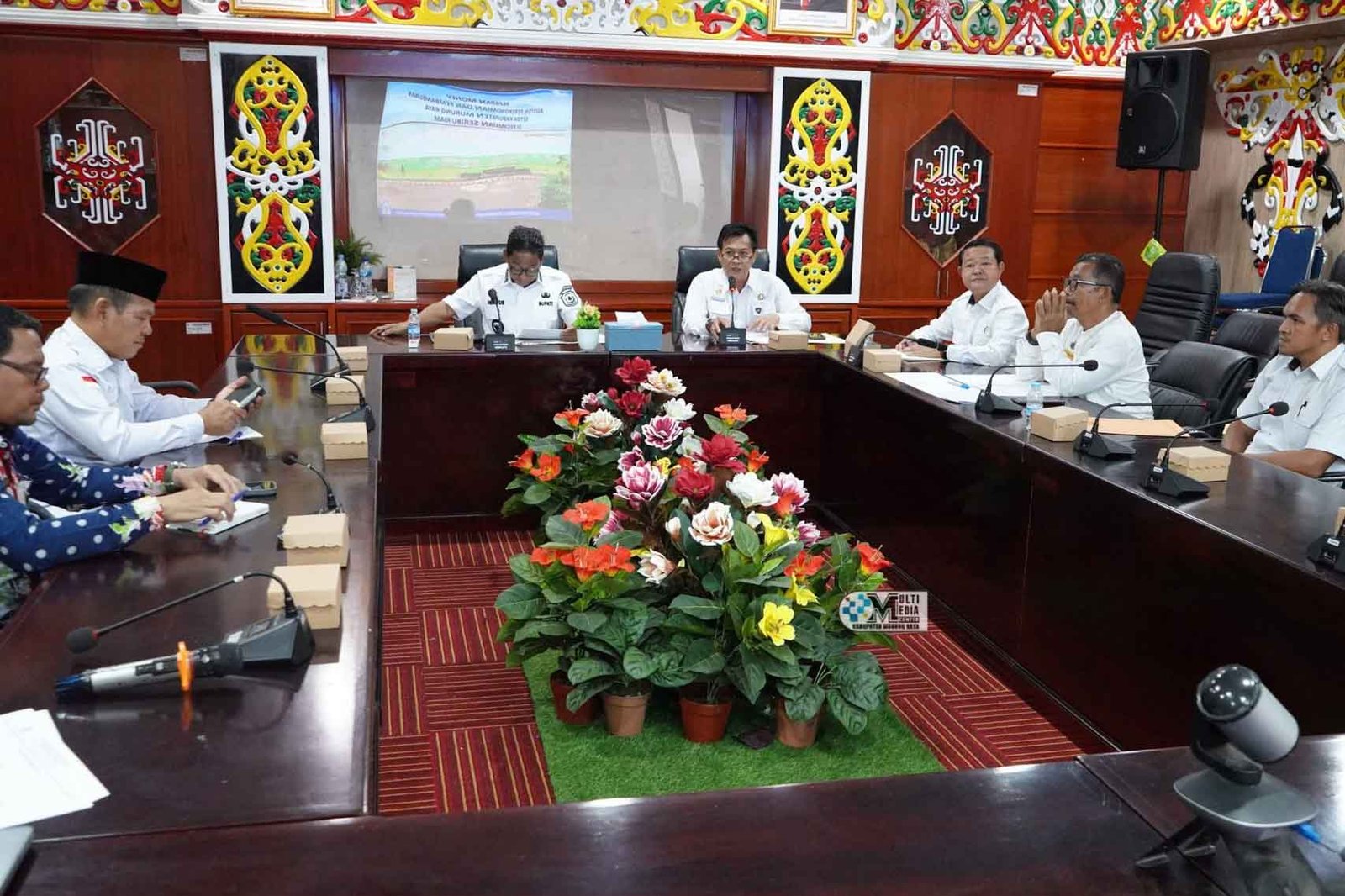 Bupati Mura Pimpin Rapat Monitoring dan Evaluasi Pembangunan di Murung Raya