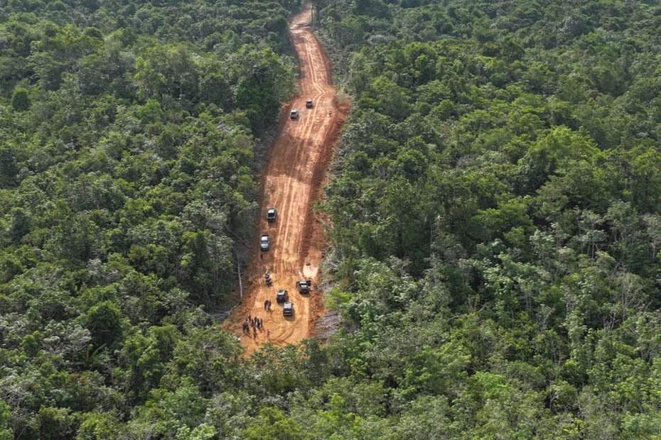 Bupati Heriyus Lakukan Peninjauan Pembangunan Batalyon Infanteri Teritorial di Desa Danau Usung