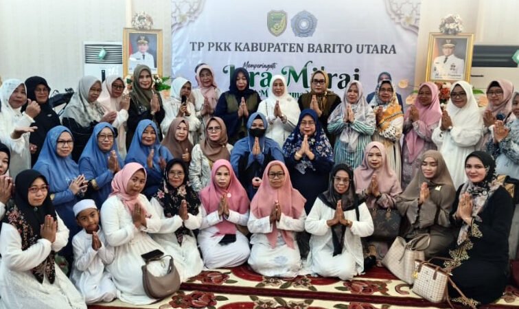 Hadiri Peringatan Isra Mi’raj, Ketua TP PKK Barito Utara : Momentum Perkuat Keimanan dan Ketakwaan