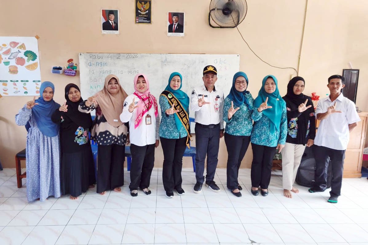 Bunda PAUD Barut Kunker ke TK Negeri Pembina Lahei Berikan Motivasi kepada Para Pendidik