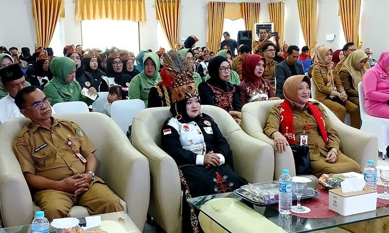 Pemkab Barut Dorong Perempuan Dayak Jadi Motor Pelestarian Budaya dan Wisata