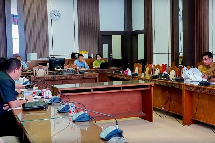 DPRD Gelar Rapat Bersama Dispora Kalteng Evaluasi Pelaksanaan Program 2025 dan Bahas Persiapan Porprov 2026