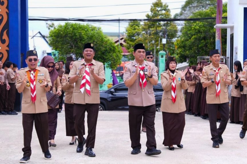 Bupati Barut Tegaskan Gerakan Pramuka Miliki Peran Penting Bentuk Karakter Generasi Muda