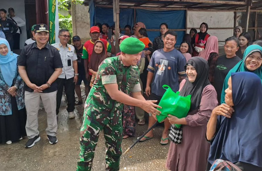 Dandim 1013/Mtw Hadiri Penyerahan Sembako Gratis Jelang Idul Fitri 1447 H