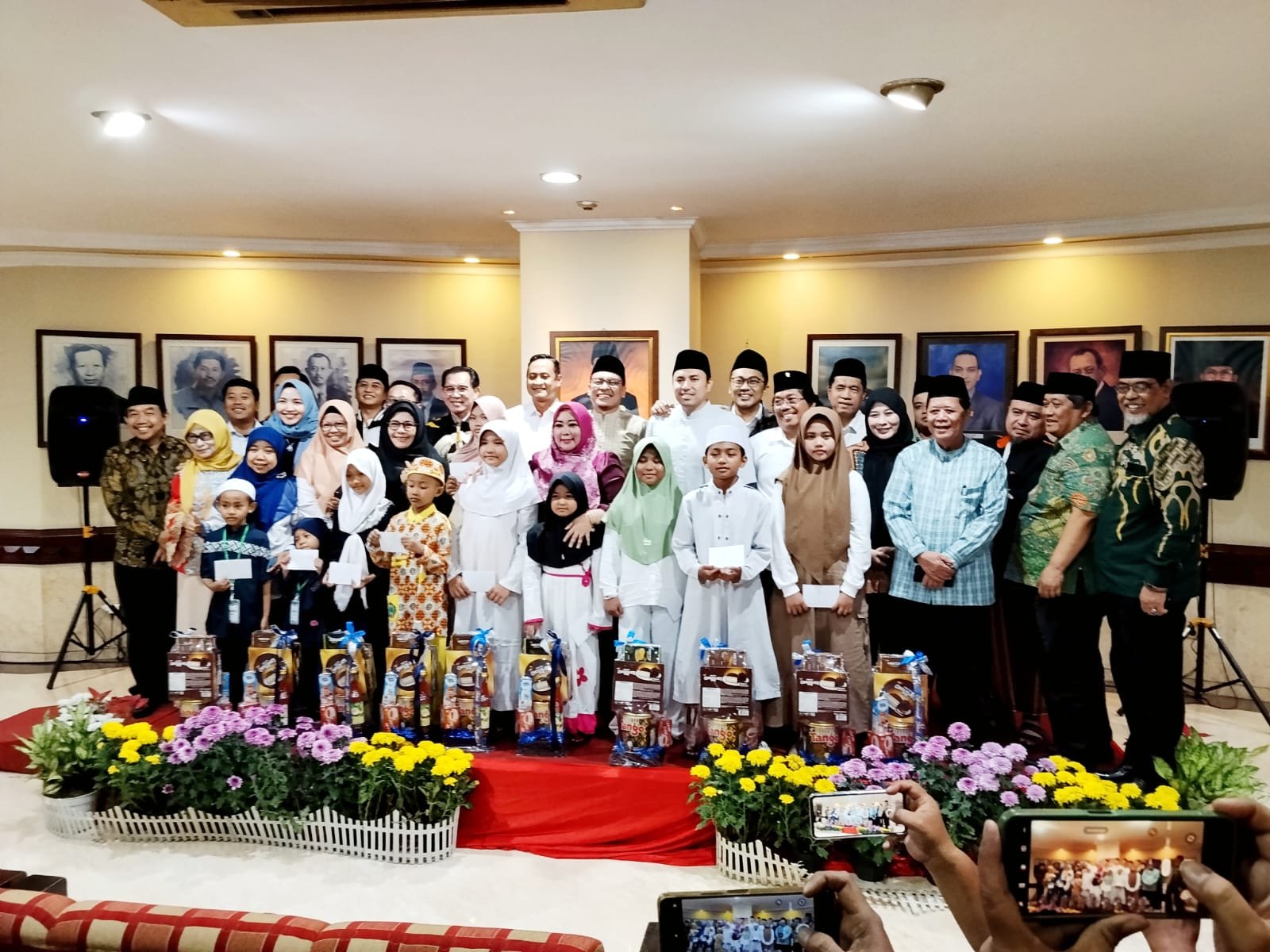 Ramadan Berbagi, DPRD Surabaya Gelar Buka Puasa Bersama Bareng Anak Yatim
