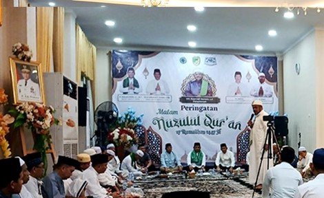 Peringatan Nuzulul Quran di Rujab Bupati Barut, Ustadz KH Rusmadi Darsani, LC Ajak Umat Islam Manfaatkan Sisa Ramadan dengan Amal Terbaik