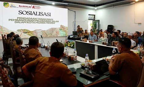 Pengadaan Tanah, Asisten III Setda Barut Tekankan Pentingnya Pelebaran Jalan Dalam Kota Saat Sosialisasi