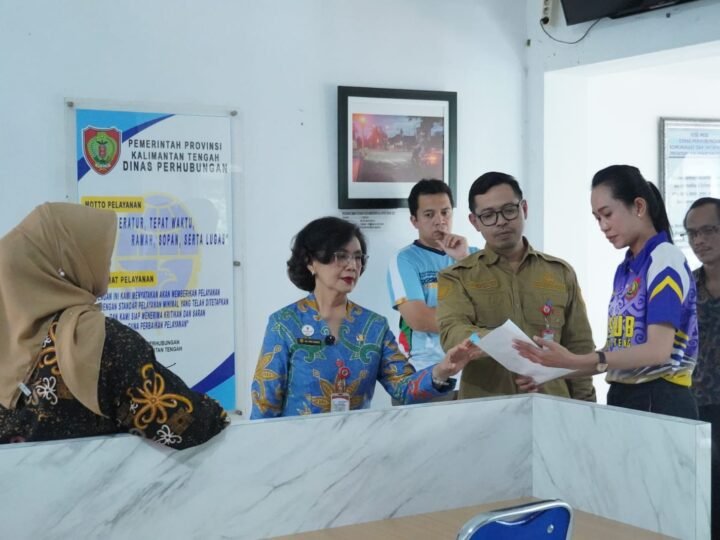 Pastikan Disiplin ASN dan Optimalisasi Pelaksanaan WFO/WFH, Pj. Sekda Kalteng Tinjau Sejumlah OPD