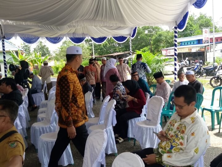 Anggota DPRD Barito Utara Hasrat Beserta Istri Gelar Tasmiyah dan Aqiqah Cucu Per-tamanya