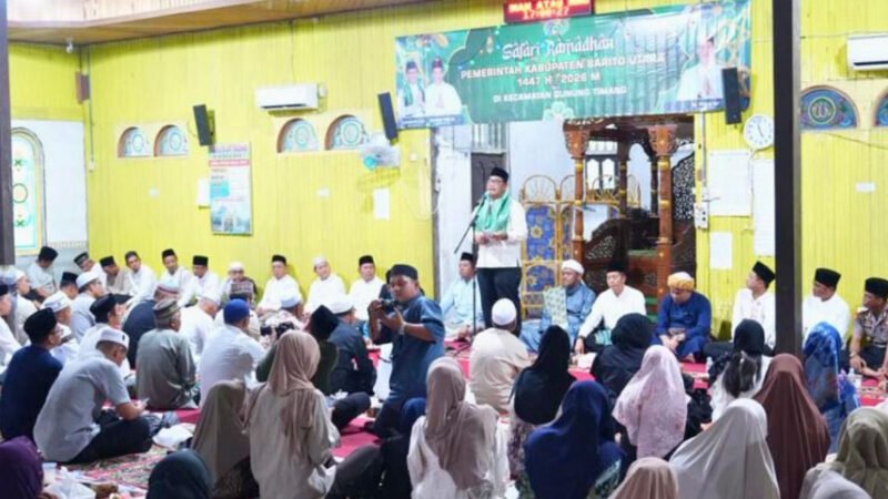 Usai Safari Ramadan di Desa Batu Raya I, Bupati Shalahuddin Lanjut ke Desa Batu Raya II