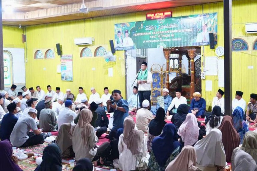 Usai Safari Ramadan di Desa Batu Raya I, Bupati Shalahuddin Lanjut ke Desa Batu Raya II