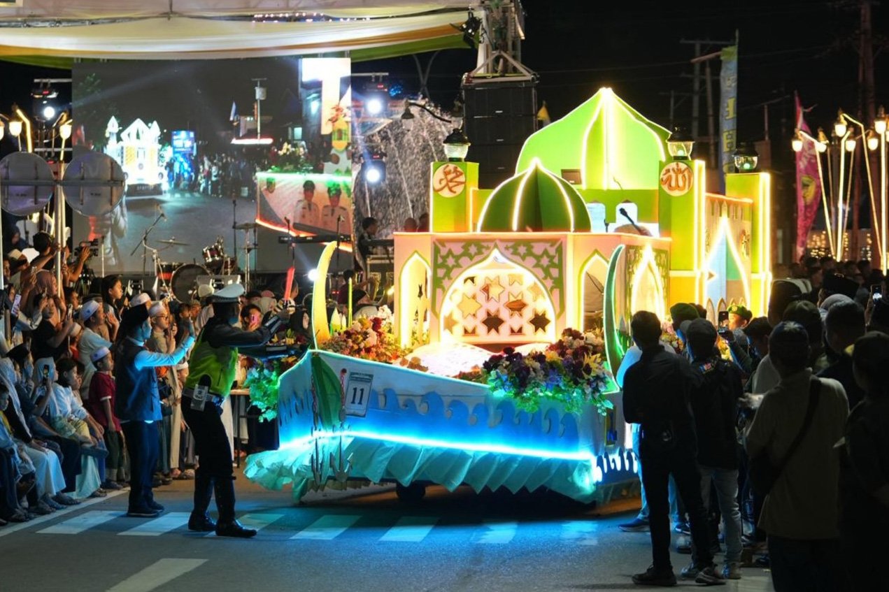Pawai Takbir Mobil Hias dan Jalan Kaki Dalam Rangka Sambut Hari Raya Idulfitri 1447 H