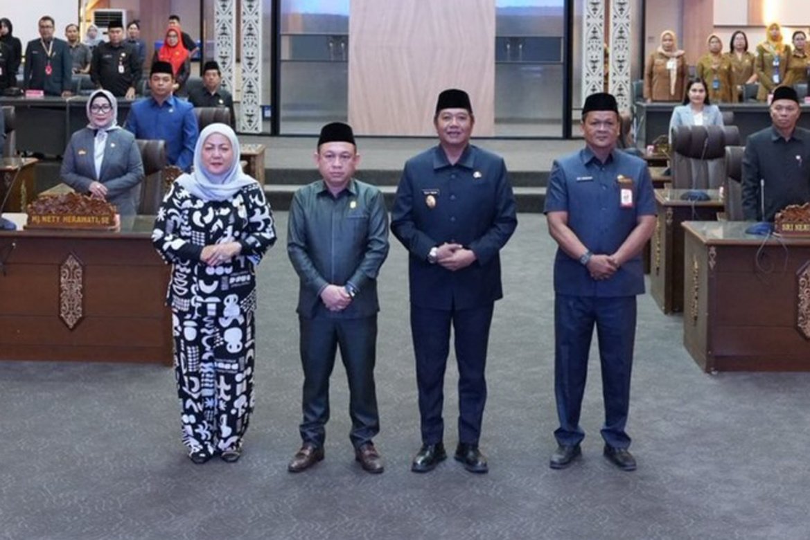 Rapur DPRD, Wakil Bupati Sampaikan LKPJ Tahun Anggaran 2025 Pemkab Barut