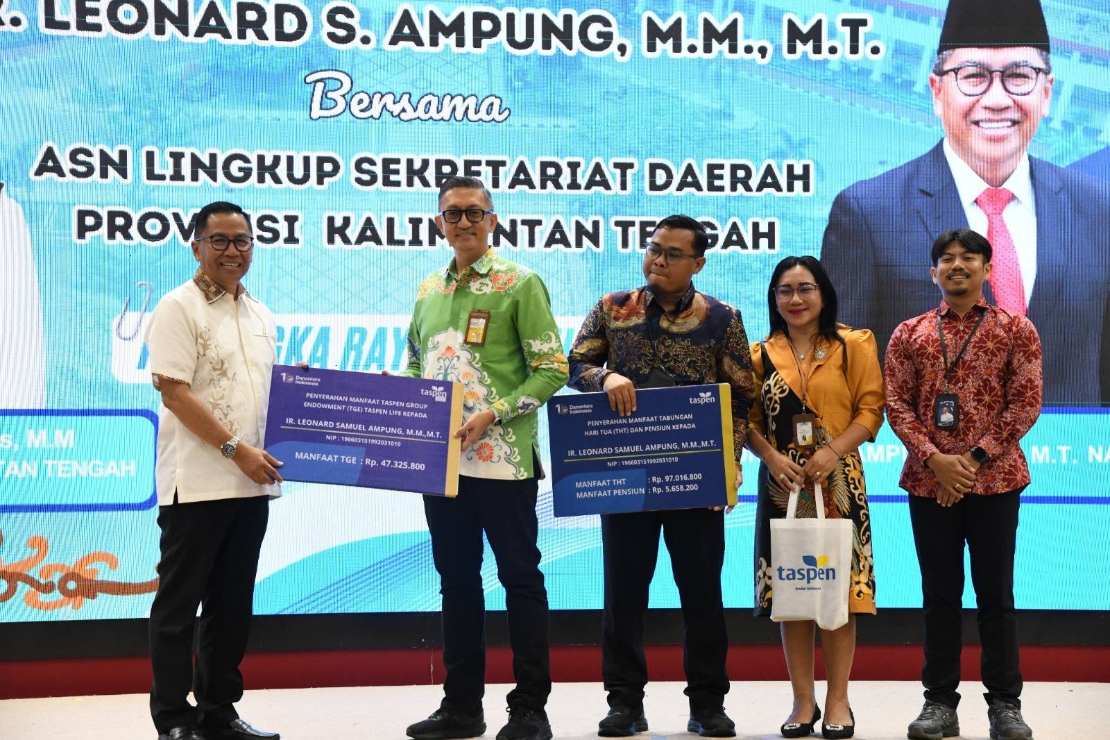 Purna Tugas Setelah 35 Tahun Mengabdi, Ini Pesan Leonard S. Ampung Kepada ASN di Kalteng