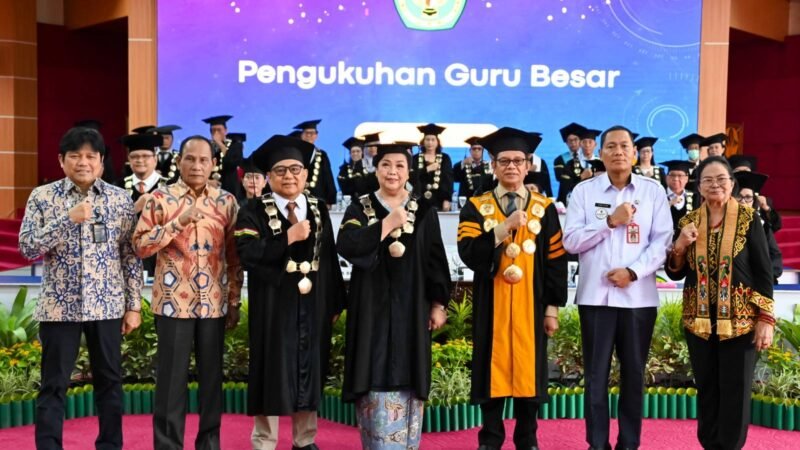 Yuas Elko Hadiri Pengukuhan Guru Besar UPR