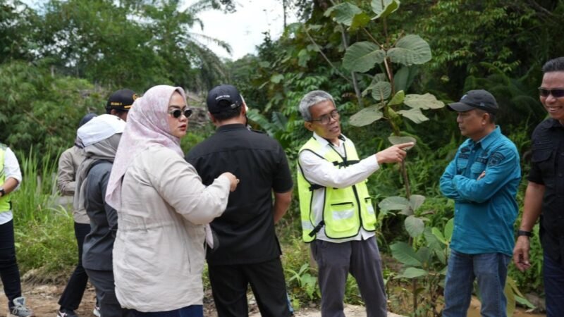 PUPR Dampingi Sidak DPRD Barut Tinjau Penanganan Ruas Jalan KM 34-Simpang Benangin