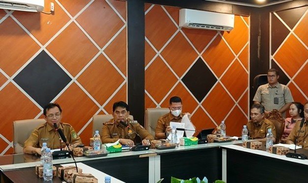 Bupati Barito Utara Paparkan Program Pelebaran Jalan dan WFC Pimpin Sosialisasi Pengadaan Tanah