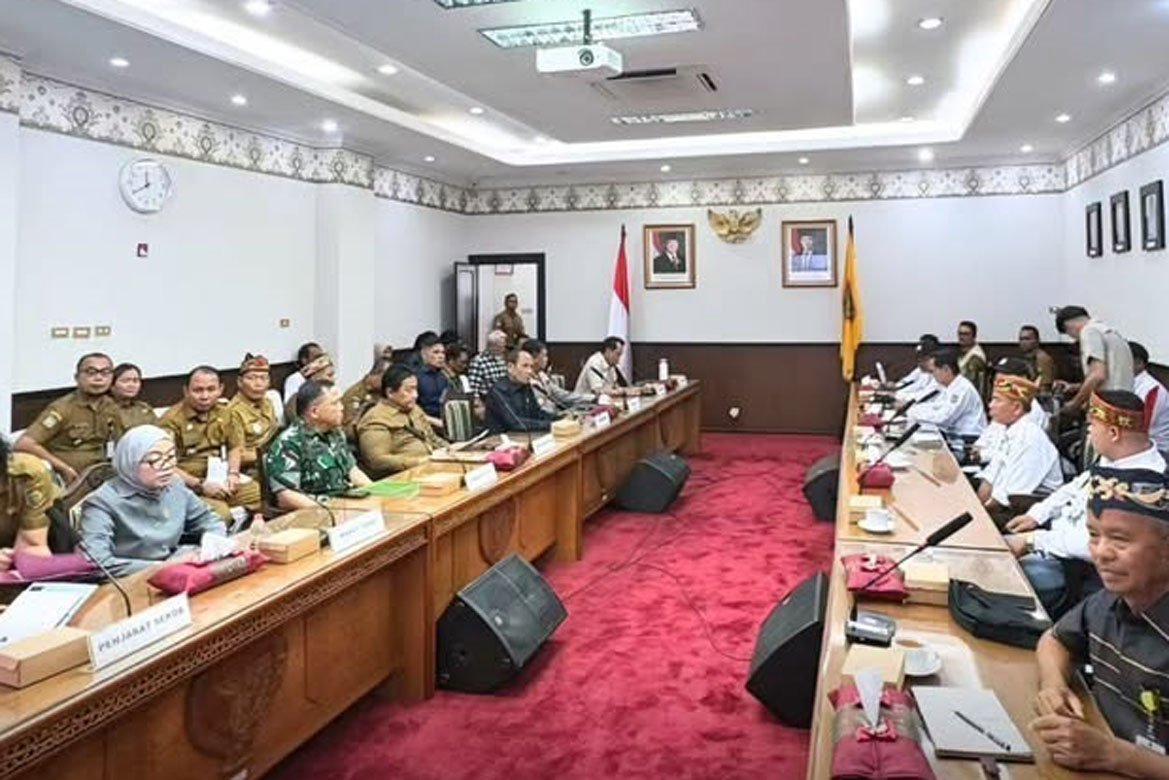 Wagub Tegaskan Pemprov Kalteng Gerak Cepat Tindaklanjuti WPR dan IPR pada RDP DPRD Bersama APR-KT