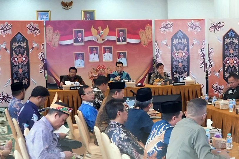 Bupati Barito Utara Pimpin Rapat Koordinasi Pengendalian dan Evaluasi Pembangunan