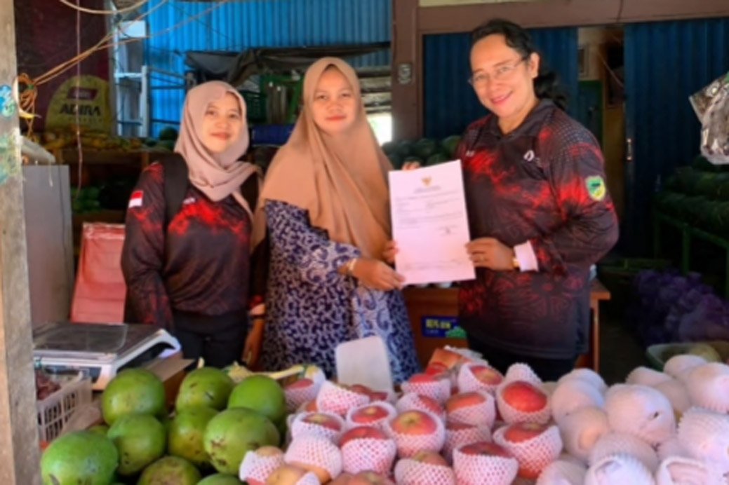 Tingkatkan Legalitas Usaha, DKPP dan DPMPTSP Barito Utara Fasilitasi Pembuatan NIB