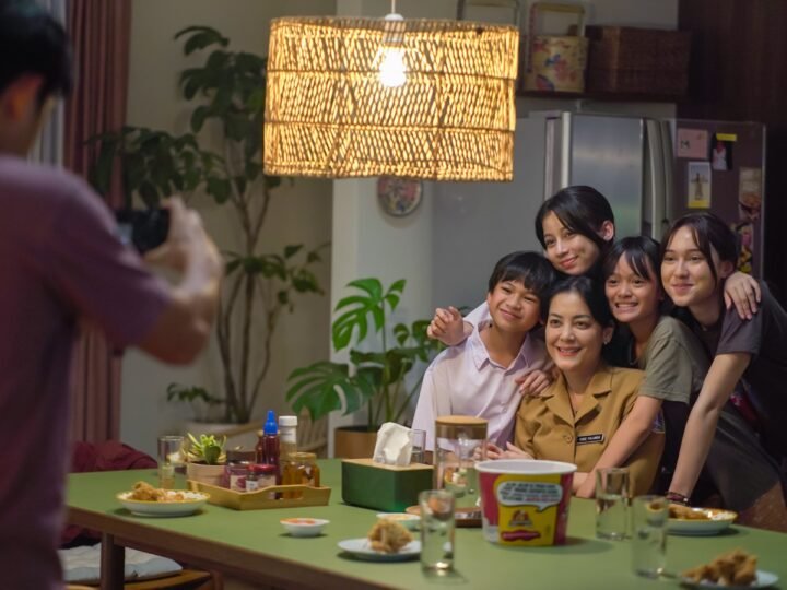 Film Keluarga yang Bikin Penontonya Menangis Haru “Yang Lain Boleh Hilang Asal Kau Jangan” Tayang 13 Mei 2026