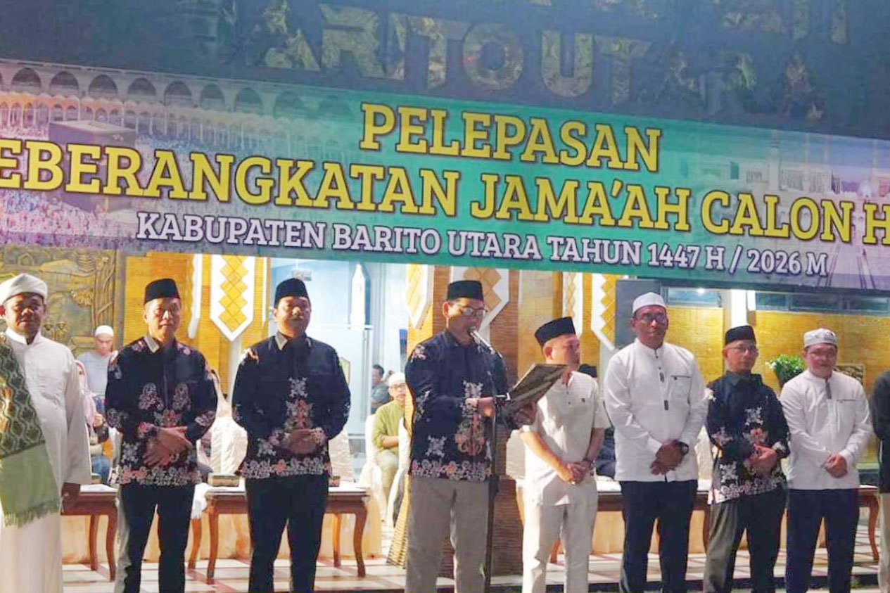 Jemaah Haji Kloter 7 Barito Utara Dilepas Bupati H. Shalahuddin