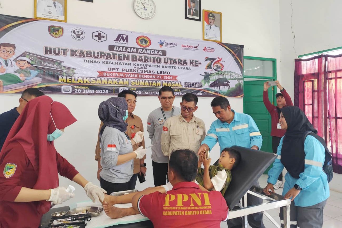 Kadis Kesehatan Barito Utara Hadiri Sunatan Massal di Kecamatan Teweh Tengah