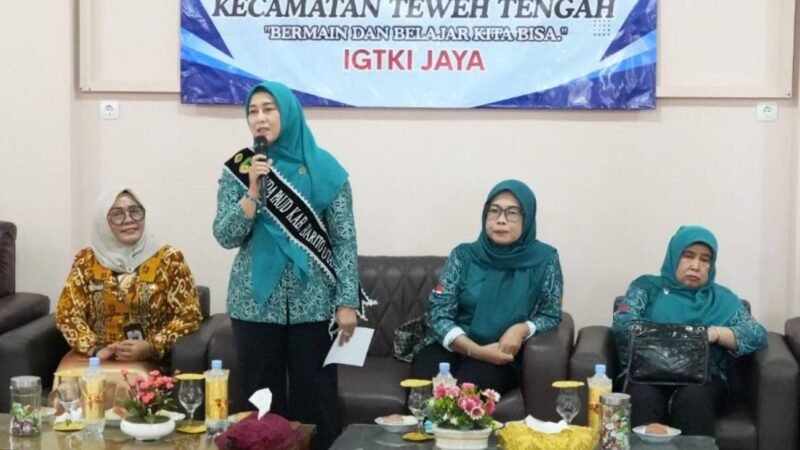 Bunda PAUD Barito Utara Narasumber Pada Pertemuan Rutin IGTKI-PGRI