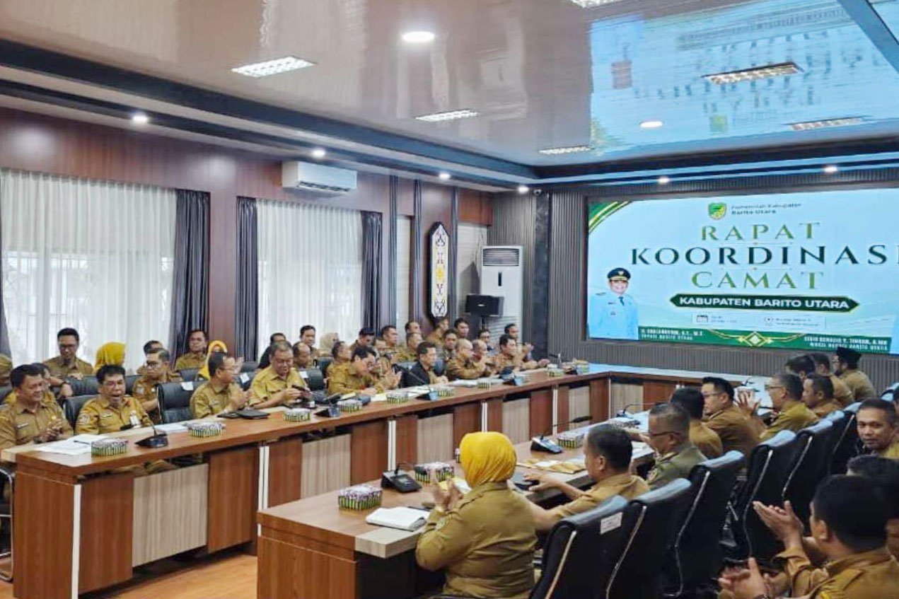 Bupati Shalahuddin Pimpin Rakor Camat Se-Kabupaten Barito Utara