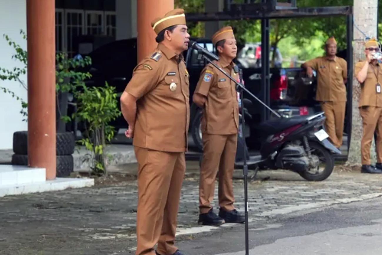 Bupati H. Shalahuddin Tekankan Peningkatan Disiplin Dikalangan ASN DLH Barut
