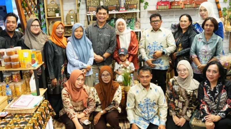 Bupati Barito Utara Kunjungi Stand Barut di Kalteng Exρο 2026, Momentum Perkenalkan Potensi Daerah