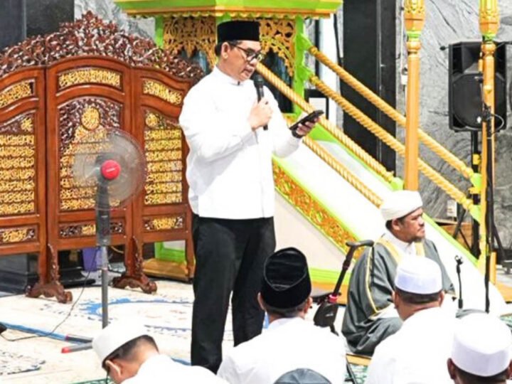 Usai Laksanakan Salat Idul Adha, Bupati Shalahuddin Serukan Semangat Berkorban dan Berbagi Kepada Sesama
