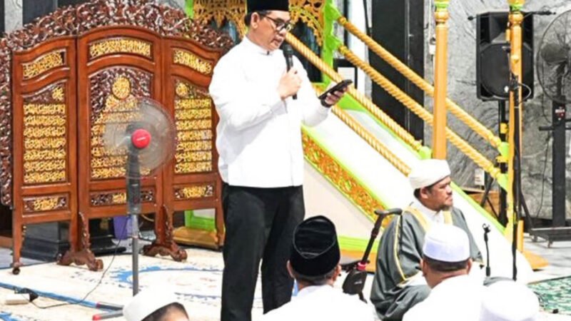 Usai Laksanakan Salat Idul Adha, Bupati Shalahuddin Serukan Semangat Berkorban dan Berbagi Kepada Sesama