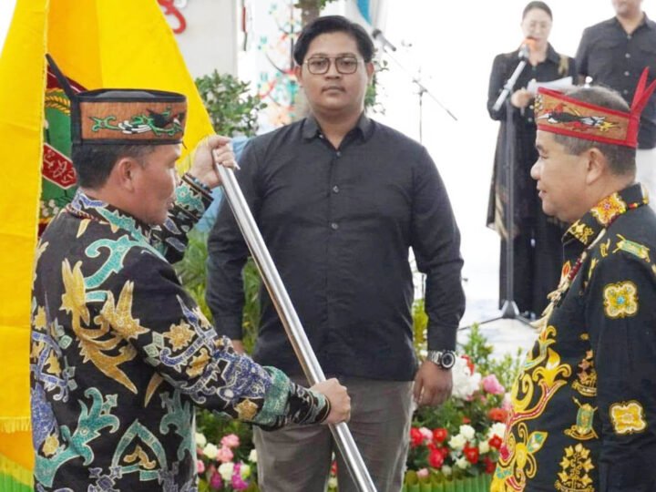 Gubernur Lepas Kontingen Kalteng Ikuti Pesparawi Nasional XIV di Manokwari