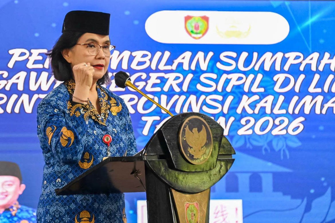 Pimpin Pengambilan Sumpah/Janji PNS, Pj Sekda Kalteng Ingatkan ASN Tingkatkan Kualitas Layanan