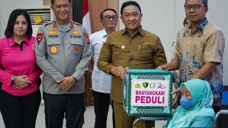Wagub Edy Pratowo Hadiri Bakti Kesehatan Polda Kalteng Peringati Hari Bhayangkara ke-80