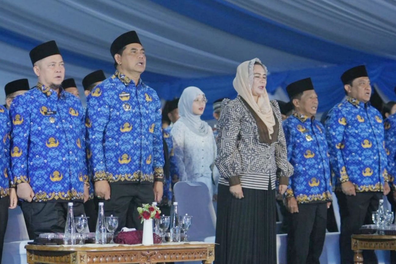 Bupati Beri Dukungan Kafilah Barito Utara pada Pembukaan MTQ Ke VIII KORPRI di Puruk Cahu