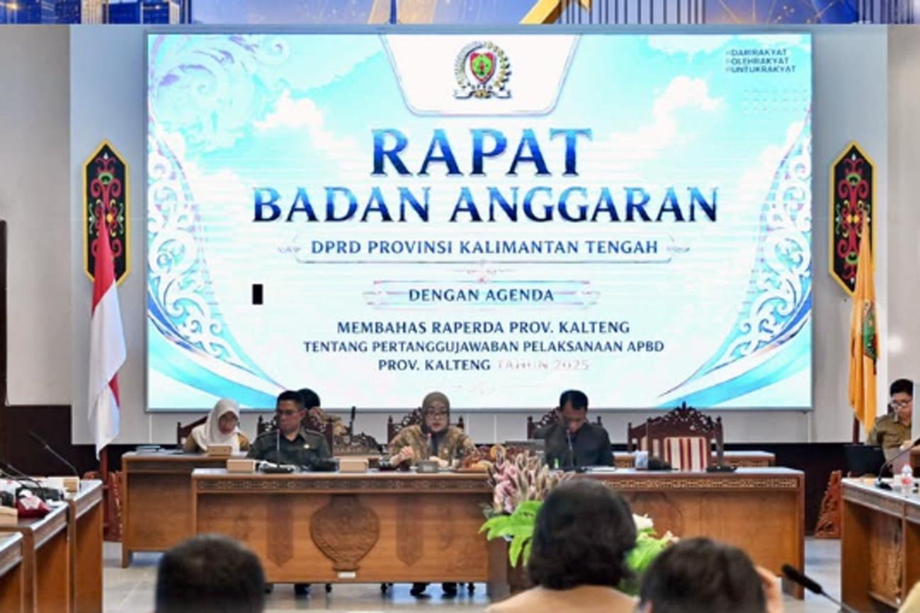 Rapat Banggar DPRD Bersama TAPD Kalteng Terkait Raperda Pertanggungjawaban Pelaksanaan APBD 2025