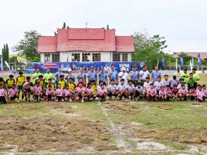 Agustiar Sabran Buka Turnamen Sepak Bola Gubernur Cup Road to Pangdam XXII/TB Cup 2026