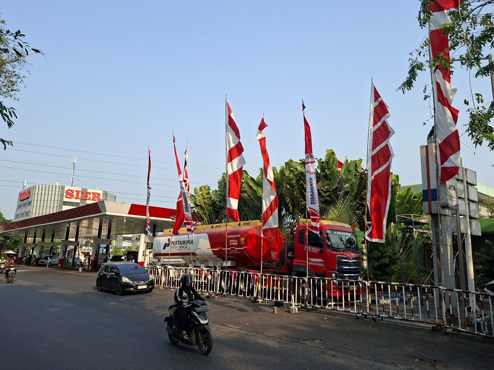 Gerak Cepat Usai Disorot DPRD, SIER Perbanyak Atribut Kemerdekaan dan Imbau Tenant Pasang Bendera serta Umbul-Umbul