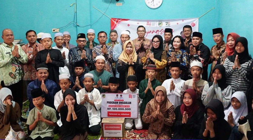 Sambut HUT Kabupaten Barito Utara dan Kemerdekaan RI, Pemkab Gelar Anjangsana dan Salurkan Bantuan